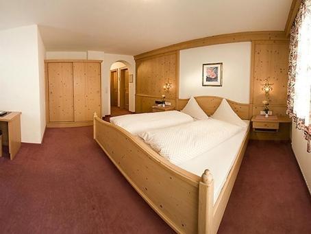 Hotel Persura Ischgl Kamer foto